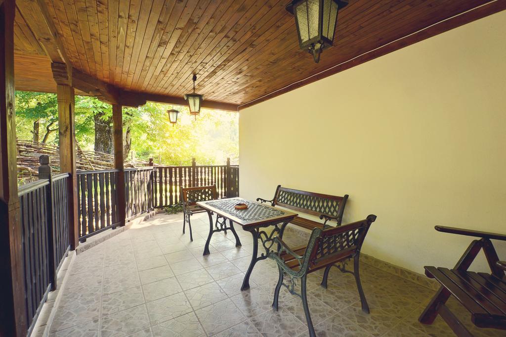 Family Hotel Fenerite Gabrovo Exterior foto